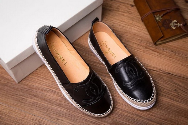 CHANEL Loafers Women--093